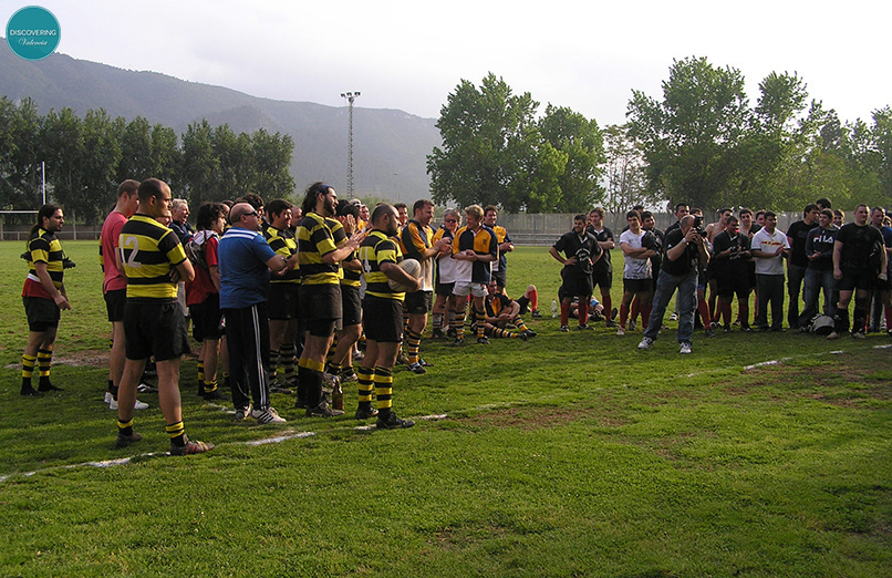grupo durante visita guiada de rugby discovering valencia