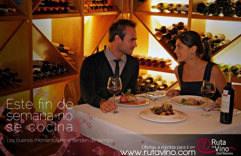 pareja en restaurante requena