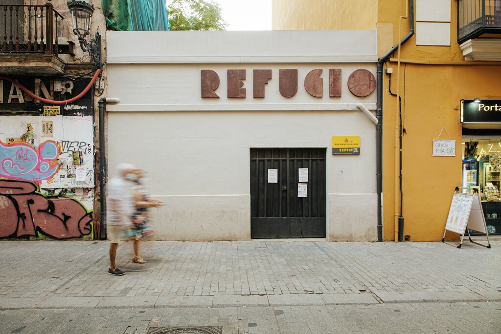 refugio antiaéreo calle serranos fachada exterior