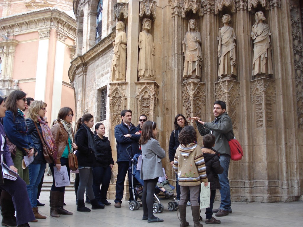 Turiart guía turística en catedral valència