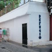 refugio antiaéreo calle alta exterior