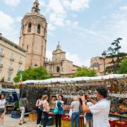 mercado de l'escuraeta puesto y clientes